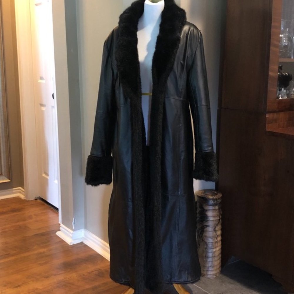 Reversible Leather / Faux Fur Heavy Trench Coat